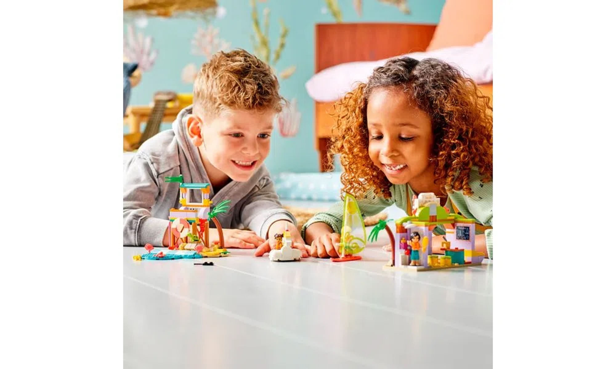 Friends Diversão Na Praia De Surf 41710 4111141710 - Bumerang