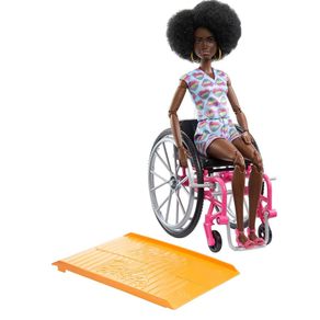Boneca-Barbie-Fashionista-na-Cadeira-de-Rodas-Roxa
